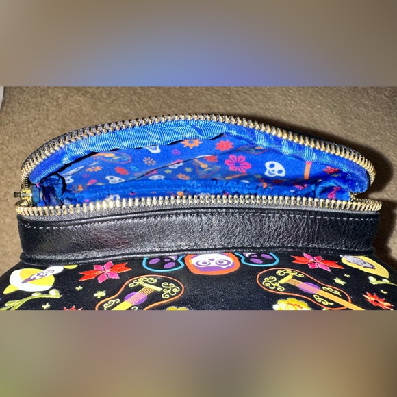 Coco themed Disney Parks Loungefly backpack - Picture 7 of 7